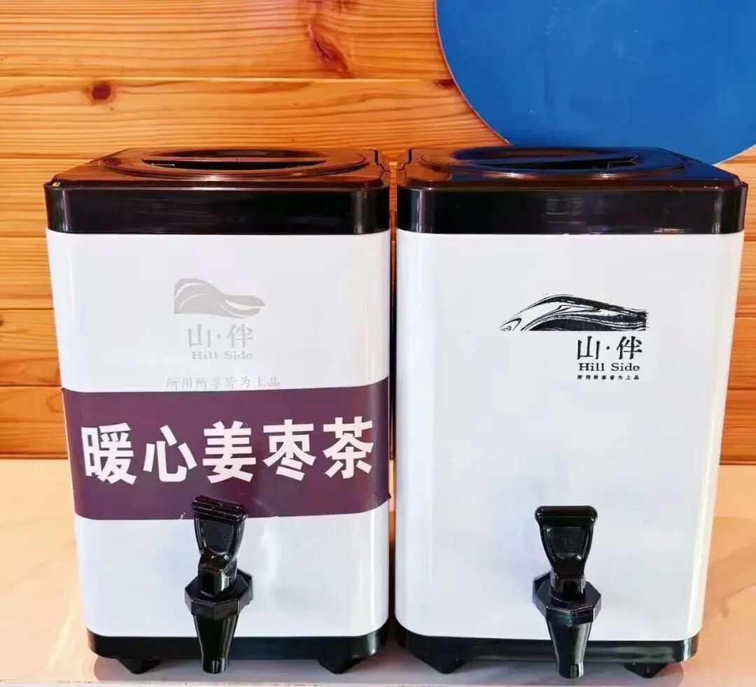 富蕴县冰雪之旅：安心畅滑，暖心服务