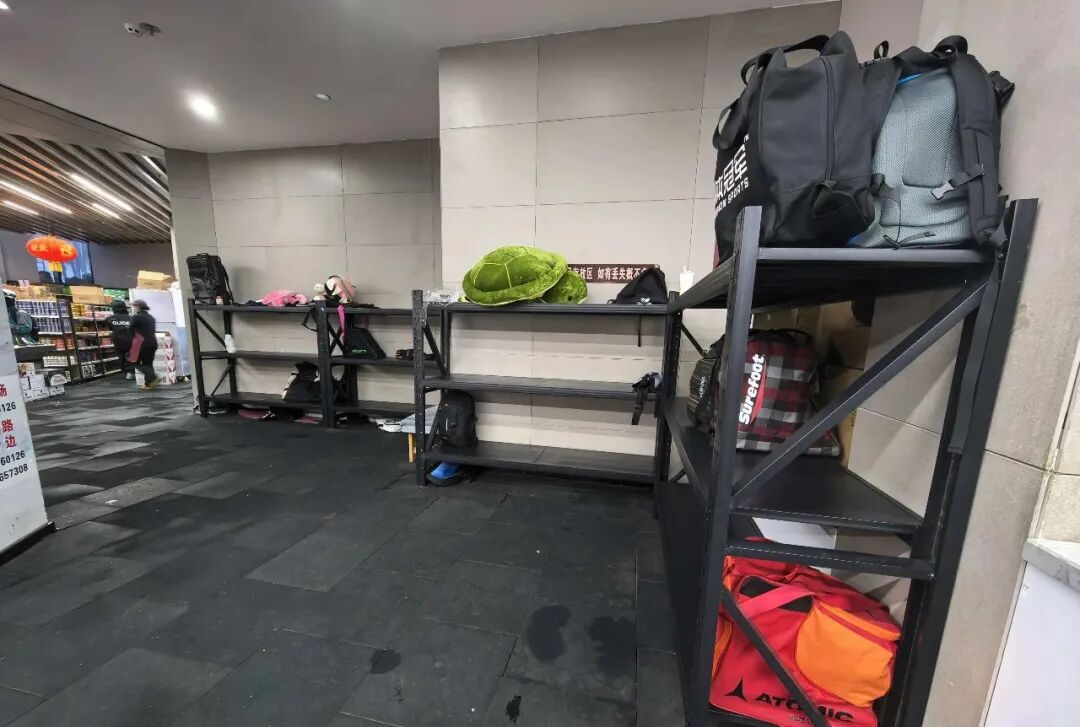 富蕴县冰雪之旅：安心畅滑，暖心服务