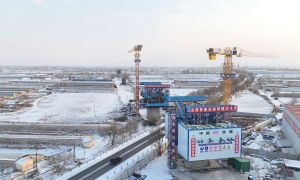 新春走基层·大国工程新春看攻坚丨青春正当燃！兰张高铁的“数智脊梁”